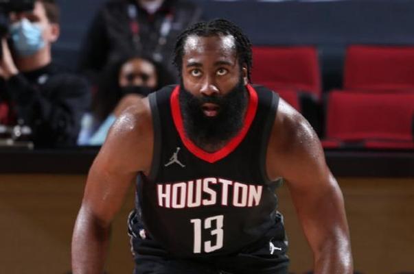 NBA神仙数据排行榜（探索NBA历史中最顶尖球员的数据纪录及其背后的故事）
