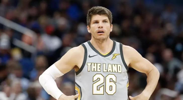 NBA中锋罚球排行榜揭秘（分析NBA中锋罚球能力，揭示罚球高手）