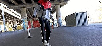 掌握足球起球基础技巧的关键要点（提高足球技术水平，从起球基础开始）