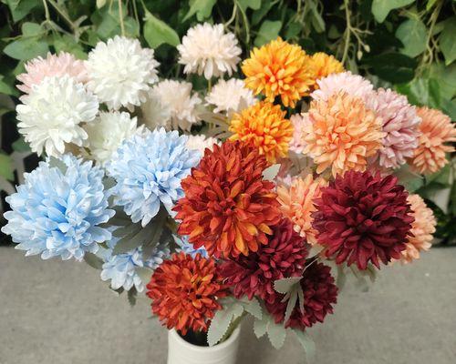 乒乓球花写字艺术之美（细腻纹理与灵动笔触的完美结合）