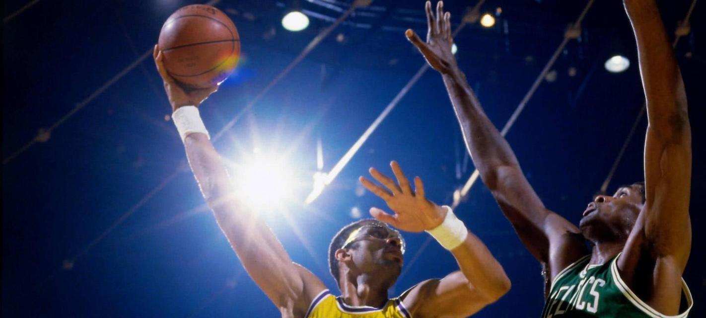 NBA历史体型排行榜（探索NBA历史上最高和最矮球员，以及他们的影响力）