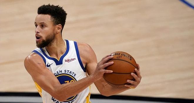 NBA无球跑位排行榜（战术与技巧分析，从无球跑位中突破对手防线）