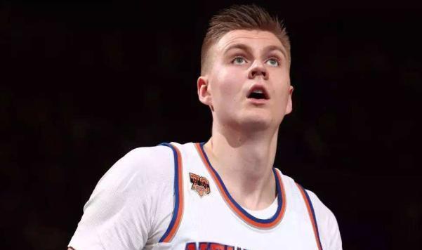 NBA克莱颜值排行榜（探索颜值与实力的完美结合，领略克莱的魅力）