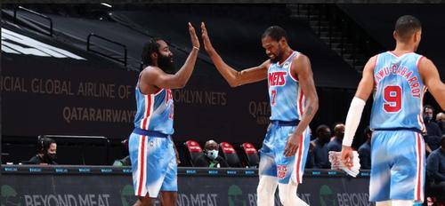 火箭队在NBA得分排行榜上的崛起（进攻火力如何助力火箭队在排行榜上名列前茅）