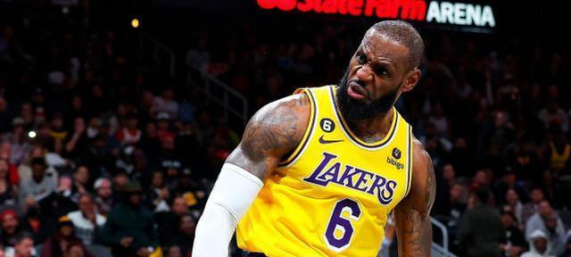NBA铁人实力排行榜（探索NBA历史上最耐力十足的球员，谁是真正的铁人王？）