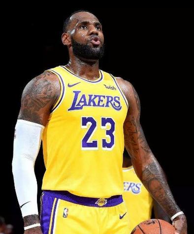 NBA篮球颜值排行榜（揭秘NBA球员中的颜值担当，让你看到美与实力的完美结合）