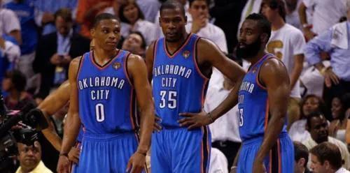 NBA双人得分排行榜揭晓！（顶尖球员在得分领域的较量一触即发，拼搏创造历史！）