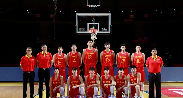 周琦NBA臂展排行榜，谁能撑起天空？（揭秘臂展巨人周琦在NBA中的独特优势，臂展之王即将诞生！）