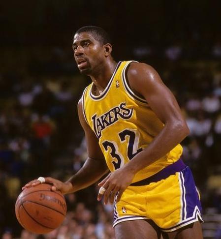 NBA十大滞空排行榜（以惊艳滞空技巧征服球迷的超级巨星们）