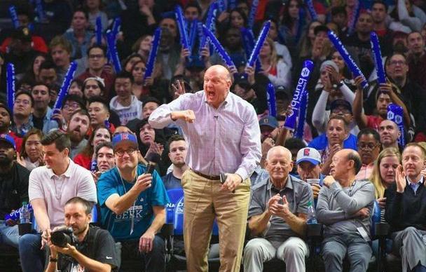 NBA十大身价排行榜揭晓（巨额合同掀起球员身价飙升潮流，谁是最富有的篮球巨星？）