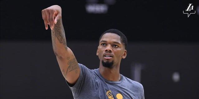 NBA三分神射排行榜（揭秘当今NBA三分神射的巅峰排行，以及“三分神射”）