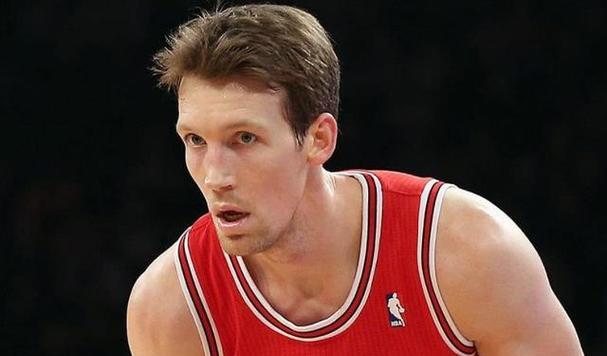 NBA三分排行榜（库里、哈登和杜兰特，谁才是最强三分射手？）