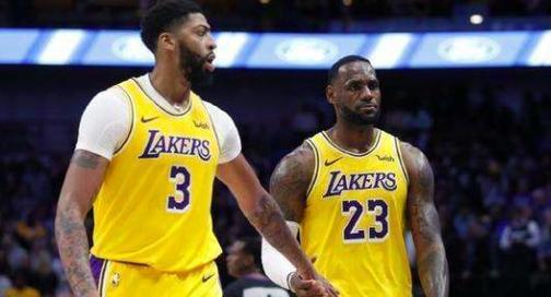 詹姆斯NBA纪录排行榜（探索詹姆斯在NBA历史上的最佳表现和纪录）