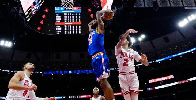NBA分排行榜2015（超越林书豪，库里逆袭夺冠，谁是2015年NBA得分王？）