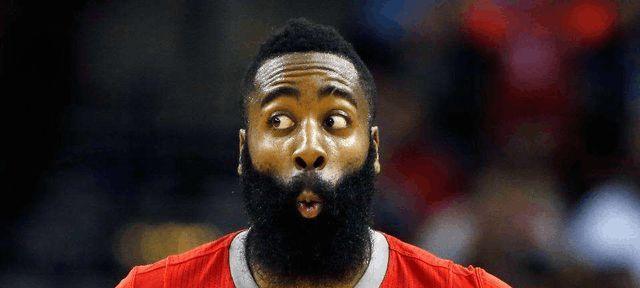 詹姆斯在NBA历史助攻排行榜中的辉煌地位（揭秘NBA历史助攻之王詹姆斯的传奇经历）