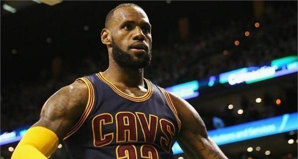 NBA复赛MVP排行榜（揭秘复赛MVP争夺战，精彩绝伦！）