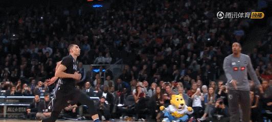 NBA扣篮王历史排行榜（聚焦NBA历史上最具震撼力的扣篮瞬间，探索扣篮王的神话）