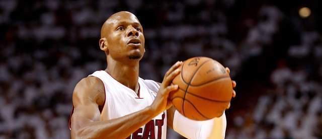 探索NBA球员的饭量排行榜（揭秘篮球巨星的惊人胃口，你能猜出他们的饭量吗？）