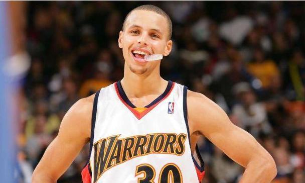 NBA球员年龄排行榜（揭秘NBA球员中年纪最大的10位巨星，他们仍在战斗！）