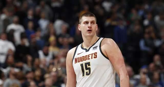 NBA球员排行榜2021-2022赛季（展望新赛季，为你揭晓最佳球员排名与数据统计）