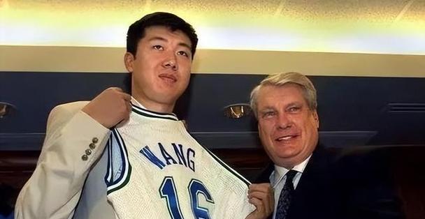 姚明（揭秘姚明在NBA的财富之路）