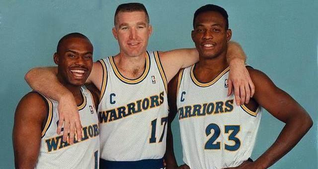 保罗在NBA历史排行榜上的辉煌地位（探索保罗的篮球成就和个人荣誉，他在NBA历史中的地位。）