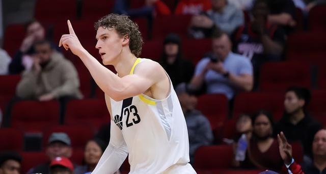 NBA常规赛排行榜（NBA常规赛排行榜揭示出球队实力的背后故事）