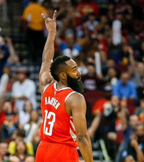 NBA11号球星排行榜（展望NBA历史中最伟大的11号球员，探索他们的传奇之路）