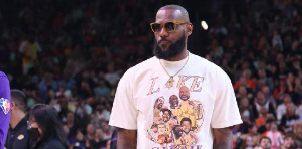 NBA今天东西部排行榜（排名争夺激烈，湖人逆袭牢牢占据榜首）