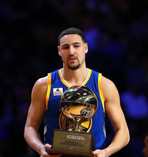 NBA后卫排行榜揭晓（探秘NBA常规赛中最出色的后卫球员，带你领略篮球魅力！）