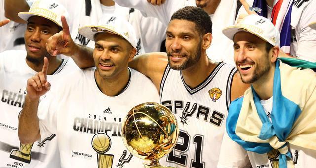 NBA年薪排行榜（揭秘NBA球员年薪排行榜中安东尼的荣耀和压力）