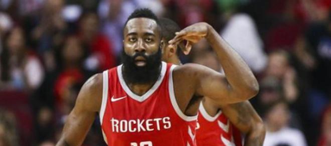 NBA超巨排行榜前五十（探索50位篮球超级巨星的辉煌历程与不朽传奇）