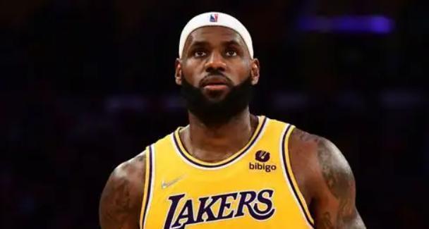 NBA得分排行榜前五名（突破极限，争夺篮下荣耀！）