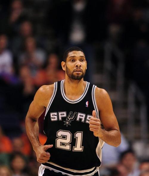 NBA新一轮巨星排行榜（揭秘NBA最具潜力的新一代球员，他们将在新赛季中崭露头角）