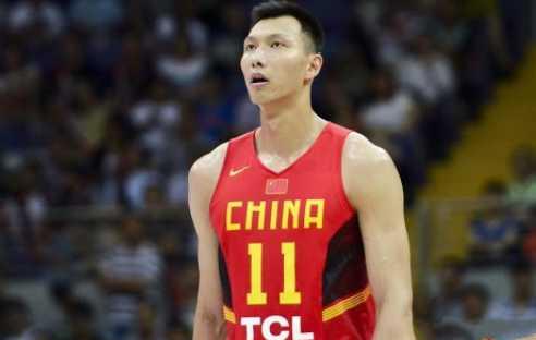 NBA易建联臂展排行榜（揭秘职业篮球运动员臂展的竞争与突破）
