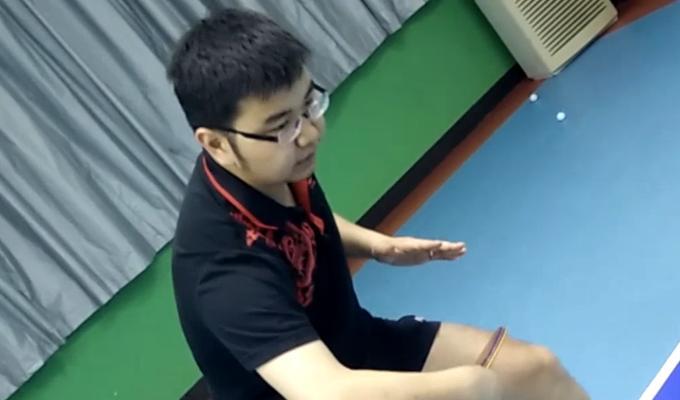 乒乓球技术解析（揭秘乒乓球运动中的重心调节与优化策略）