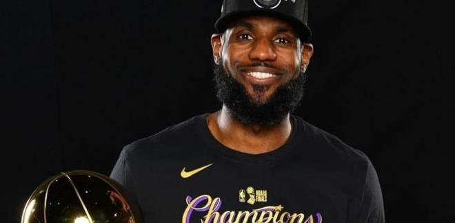 2020NBA球员财富排行榜（揭秘NBA球员财富状况，洞悉金钱背后的故事）