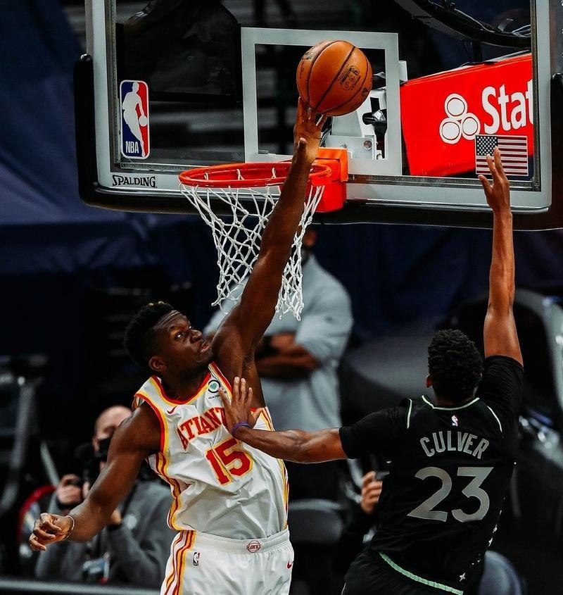 NBA中锋官方排行榜（揭秘现役NBA中锋排名，詹姆斯-哈登是关键人物）
