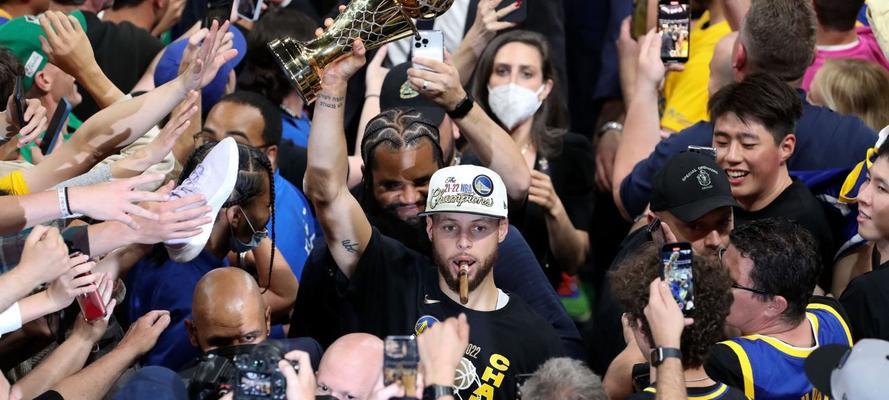 2022年NBA夺冠概率排行榜出炉，谁将问鼎总冠军？（科比印迹未散，新赛季夺冠之争已悄然升温）