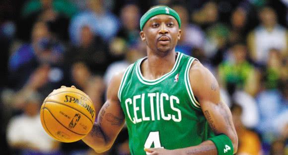 NBA历史排行榜个人总得分（追寻得分王的奇迹与传奇）