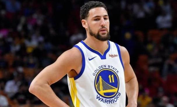 NBA三分球排行榜最新名单出炉！（勇士队斯蒂芬-库里稳居榜首，创造历史记录！）