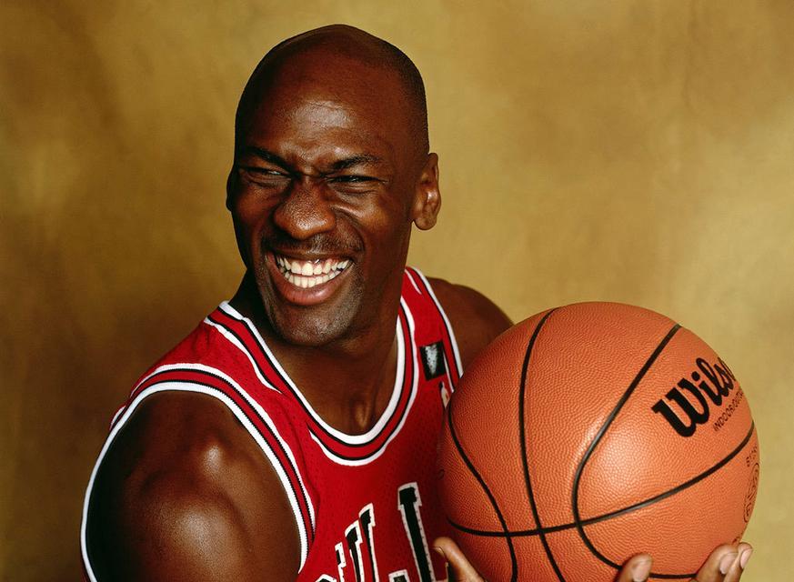 NBA现任超级巨星排行榜（探寻当今篮球世界最耀眼的球星）
