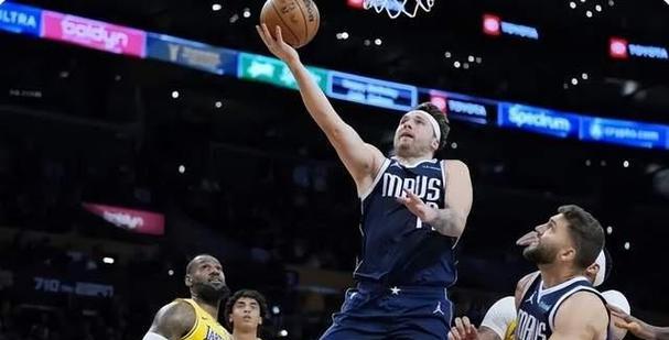 NBA季后赛十加球排行榜（见证历史的篮球舞台，共同追逐传奇的时刻）