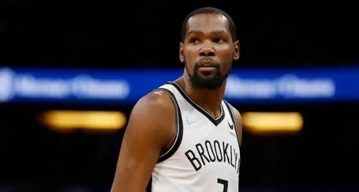 2021NBA抢断排行榜（揭秘NBA2021赛季抢断排行榜，探讨防守球员的关键表现）