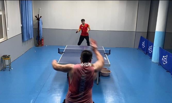 乒乓球弧圈球的打法和技巧（掌握乒乓球弧圈球，赢得比赛的关键技巧）