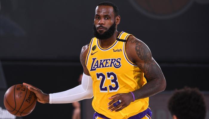 2021NBA场均助攻排行榜（揭秘NBA助攻榜TOP15，以及掌控比赛的神奇手法）