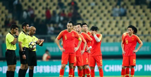 中国队世界杯的历史与挑战（追寻中国足球的梦想与困境）