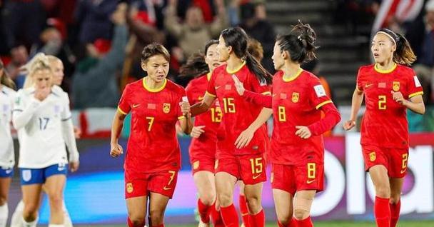 王霜19年女足世界杯进球，创造历史！（中国女足新星王霜在2019女足世界杯中的精彩表现）