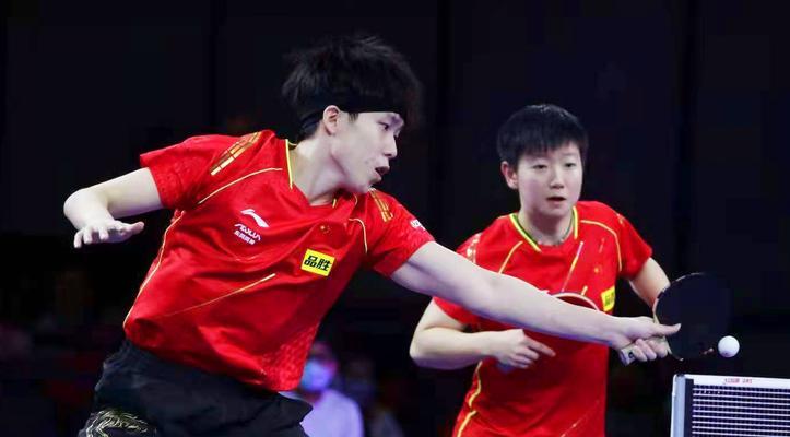 回顾2015年以混双乒乓球为主题的精彩时刻（混双乒乓球赛事中的明星组合与战绩）