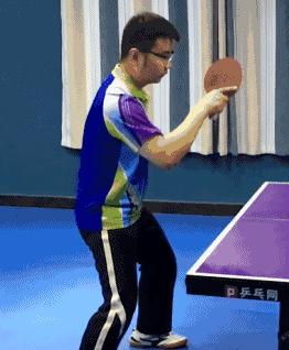 乒乓球技巧大揭秘（如何精准地使用横拍反手扣杀技巧，提升比赛竞争力？）